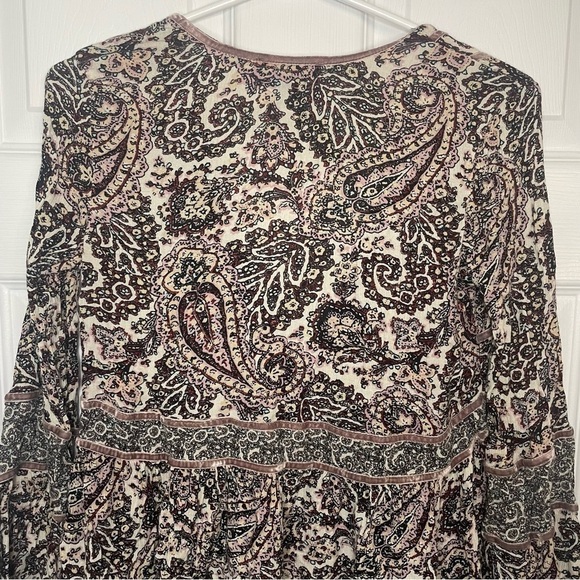 American Eagle Paisley Bohemian V Neck 3/4 Length Sleeve Top Extra Small - Picture 3 of 6